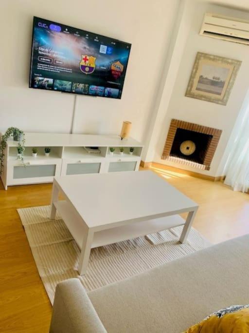 Apartment Close To Μαρμπέλλα Εξωτερικό φωτογραφία